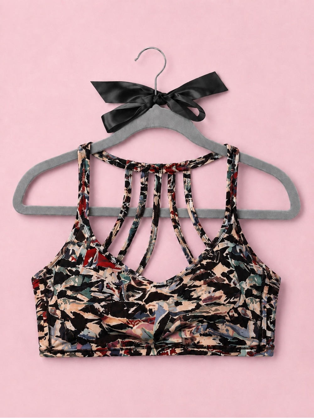 Lululemon Lighten Up Bra in the "Culture Clash Multi" (CULC) print Size 10 S/M